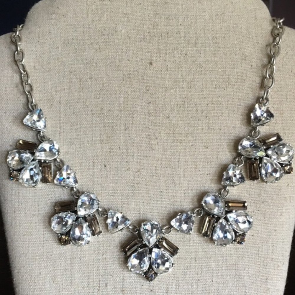Stella & Dot Sparklng Bejeweled Retired Lila Crystal+Silver+SmokyQaurtzN… - Picture 7 of 16